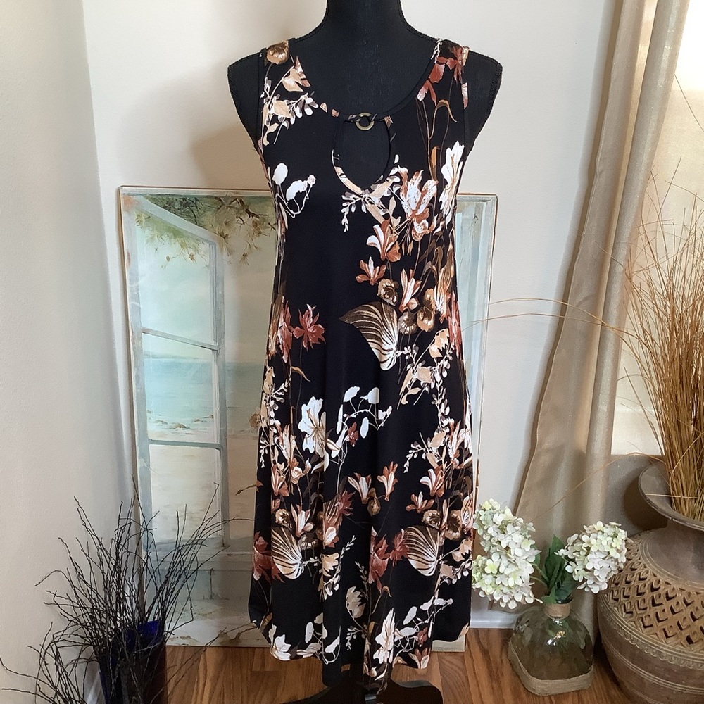Lascana Venus sleeveless black floral print dress, decorative v-neck, size sm